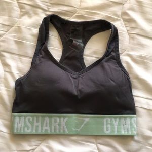 Gymshark racer back bra - size small